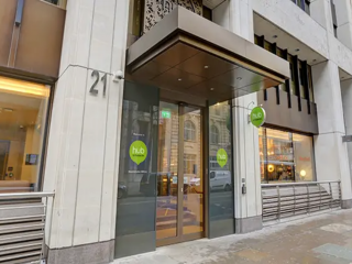 hub by Premier Inn London Westminster Abbey hotel