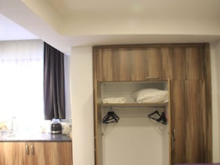 HUB FLATS