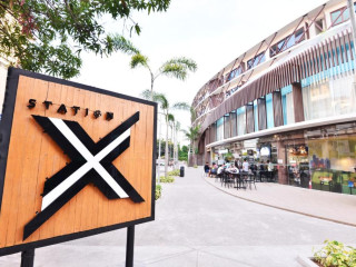 Hue Hotels and Resorts Boracay Managed by HII