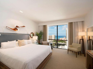 Hyatt Centric Waikiki Beach