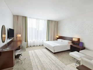 Hyatt Place Dubai Baniyas Square