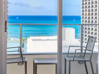 Hyatt Place Waikiki Beach