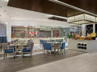Hyatt Regency Creek Heights Residences