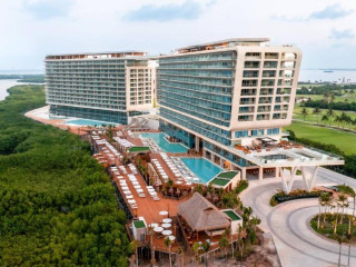 Hyatt Vivid Grand Island Cancun-All Inclusive Adults Only