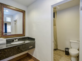 HYLAND MOTEL VAN NUYS