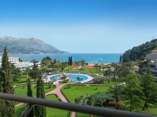 Iberostar Waves Bellevue Hotel