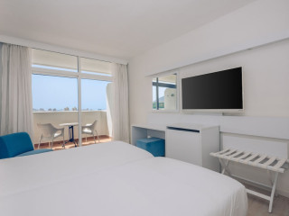 Iberostar Waves Bouganville Playa