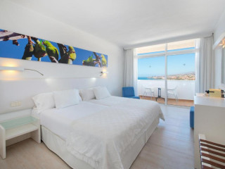 Iberostar Waves Bouganville Playa