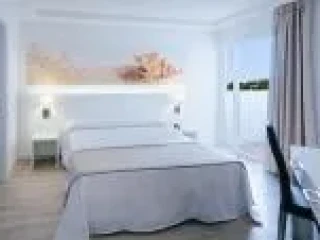 IBEROTEL MAKADI BEACH