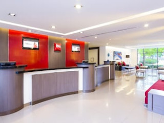 IBIS BANGKOK RIVERSIDE