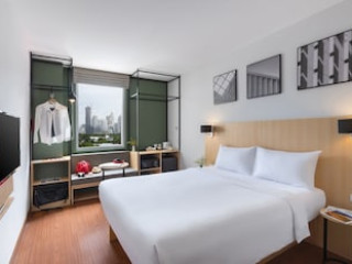 IBIS BANGKOK SATHORN
