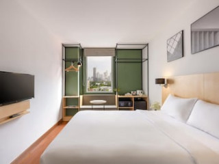 IBIS BANGKOK SATHORN