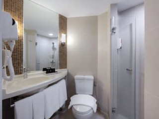 IBIS BANGKOK SUKHUMVIT 4