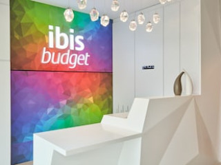 IBIS BUDGET SINGAPORE AMETRINE (SG CLEAN)