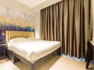 IBIS BUDGET SINGAPORE GOLD