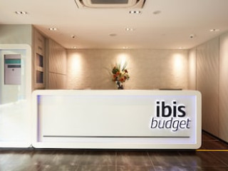 IBIS BUDGET SINGAPORE SELEGIE (SG CLEAN)