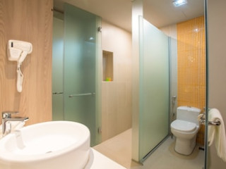 IBIS STYLES KUALA LUMPUR SRI DAMANSARA HOTEL