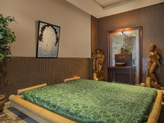IC HOTELS RESIDENCE