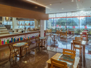 Gold Beach Hotel Resort and Spa