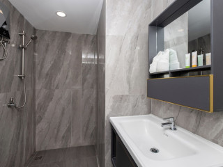 iCheck Inn Darisa Patong