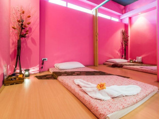 ICHECK INN MAYFAIR PRATUNAM