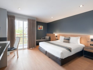 ICHECK INN RESIDENCES SATHORN (SHA)