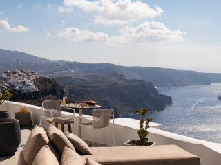 Iconic Santorini a boutique cave hotel