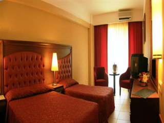 IDEAL GRAND PREMIUM HOTEL