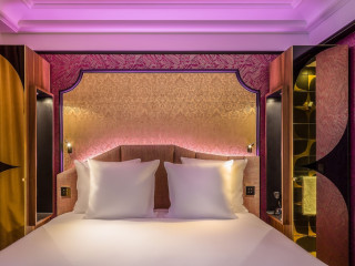Idol Hotel