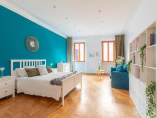 IFLAT SPANISH STEPS BLUE APARTMENT