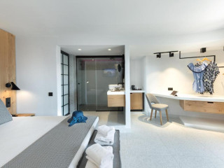 Ikones Seafront Luxury Suites (Adults only 18+)