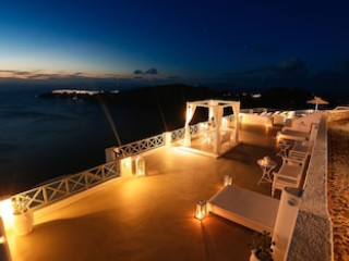 ILIOPERATO TRADITIONAL APARTMENTS