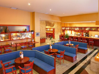 Ilunion Les Corts Spa