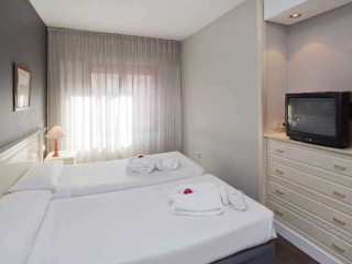 Ilunion Suites (ex Confortel)