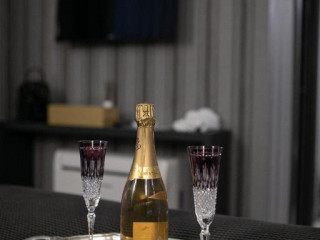 Imbriani Guest House & Suites