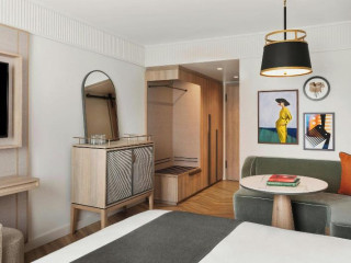 Imperial Riding School, Autograph Collection