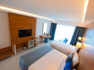 ALBATROS BEACH RESORT- HURGHADA