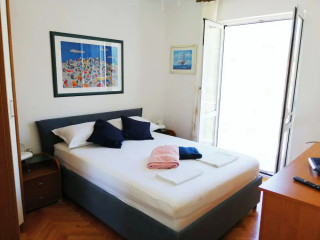 Insideout Apartment