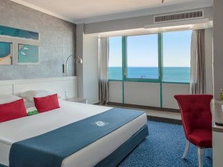 INTERNATIONAL HOTEL CASINO & TOWER SUITES