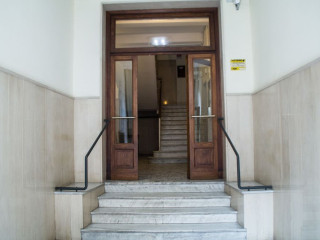 INTERNO 10 CAVOUR