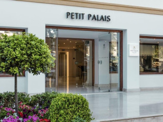 Canvas by Mitsis Petit Palais 