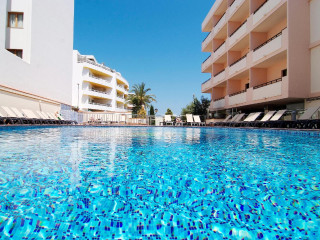 Invisa Hotel La Cala
