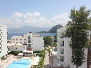 IQ MARMARIS HOTEL