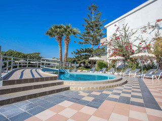 IRINNA HOTEL APARTMENTS
