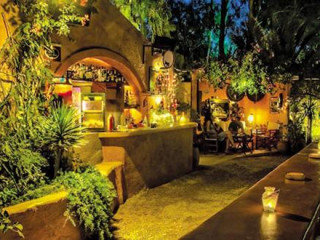 Iris Boutique Hotel