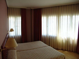 Isis Hotel