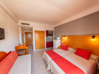 Isla del Sol Apartments