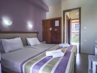 Island Breeze Resort (Adults Only)