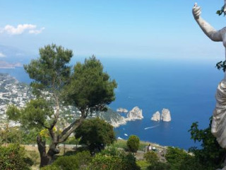 ITALIA -Coasta de Azur si Insula Capri avion