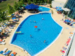 IVANA PALACE HOTEL